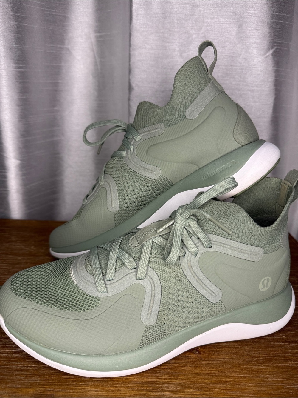 Lululemon Chargefeel Workout Mid 2 Running Walking Shoes LW9EQ1S Women’s 8.5